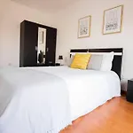 Casa Da Elsa- Estacionamento Privado Gratuito *