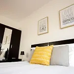 Casa Da Elsa- Estacionamento Privado Gratuito Apartment