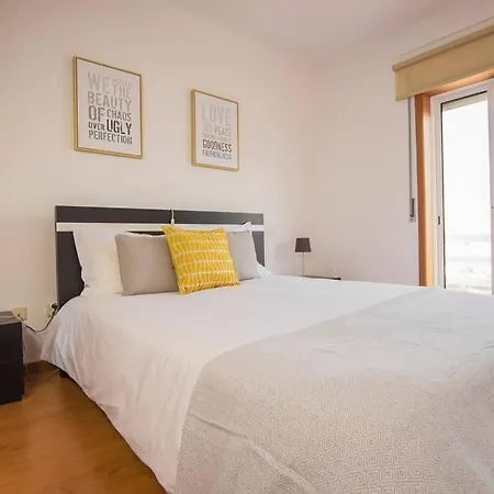 Casa Da Elsa- Estacionamento Privado Gratuito 噶凡哈达纳扎雷