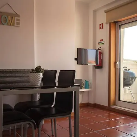 Casa Da Elsa- Estacionamento Privado Gratuito *